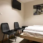 & Pod Parkowa Apartman